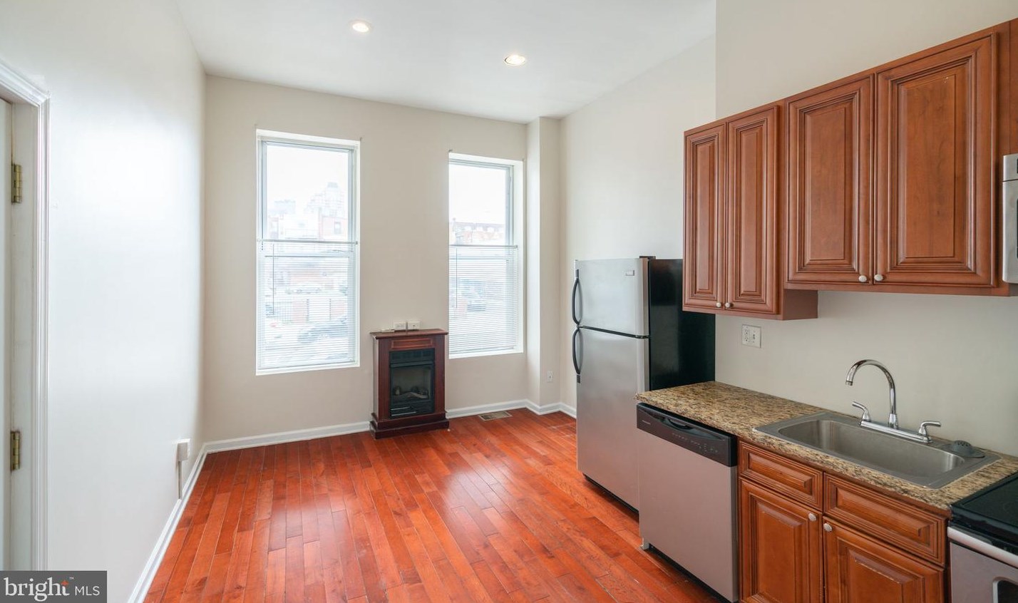 1422 Christian St #1f, Philadelphia, PA 19146