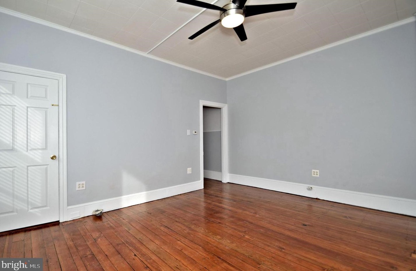 140 Kalos St, Philadelphia PA  19128-3830 exterior