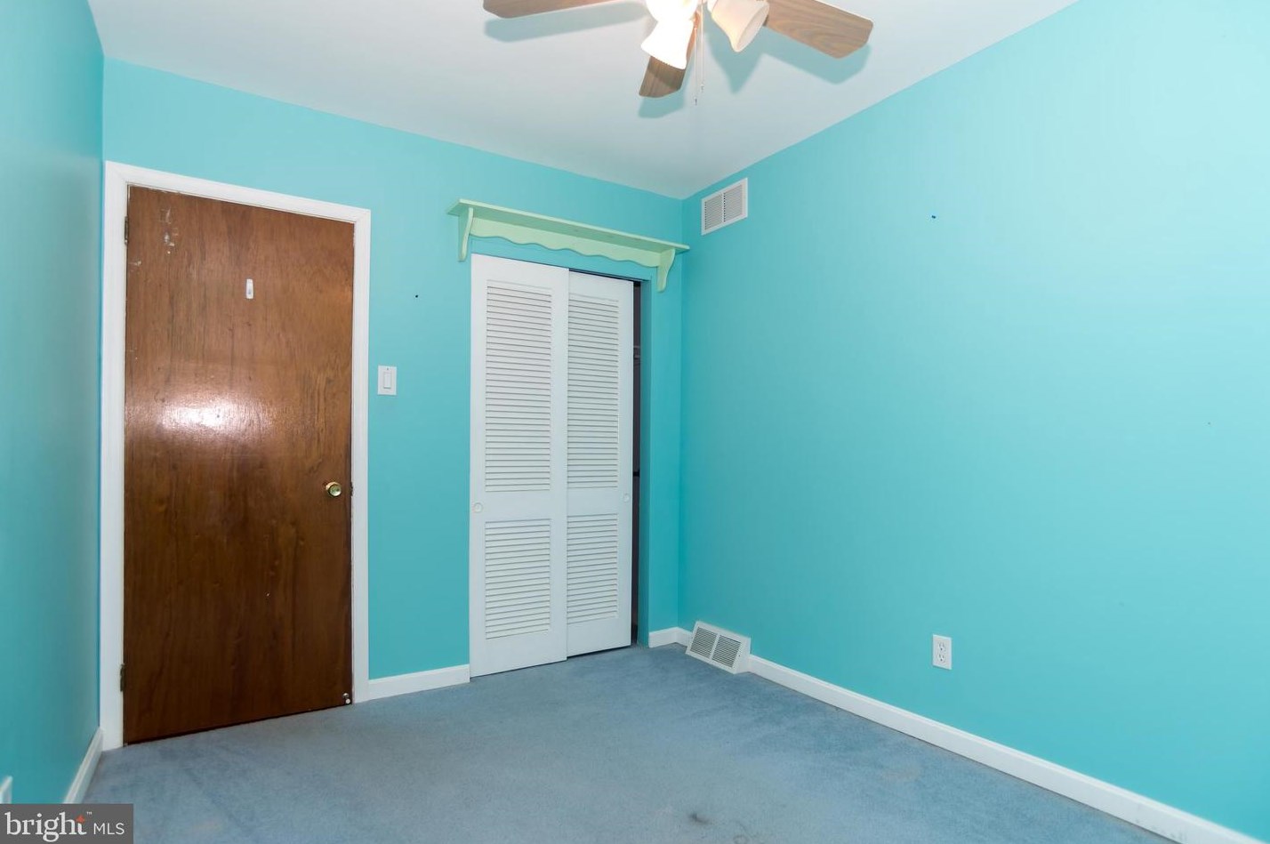 2852 Tolbut St, Philadelphia PA  19136-1021 exterior