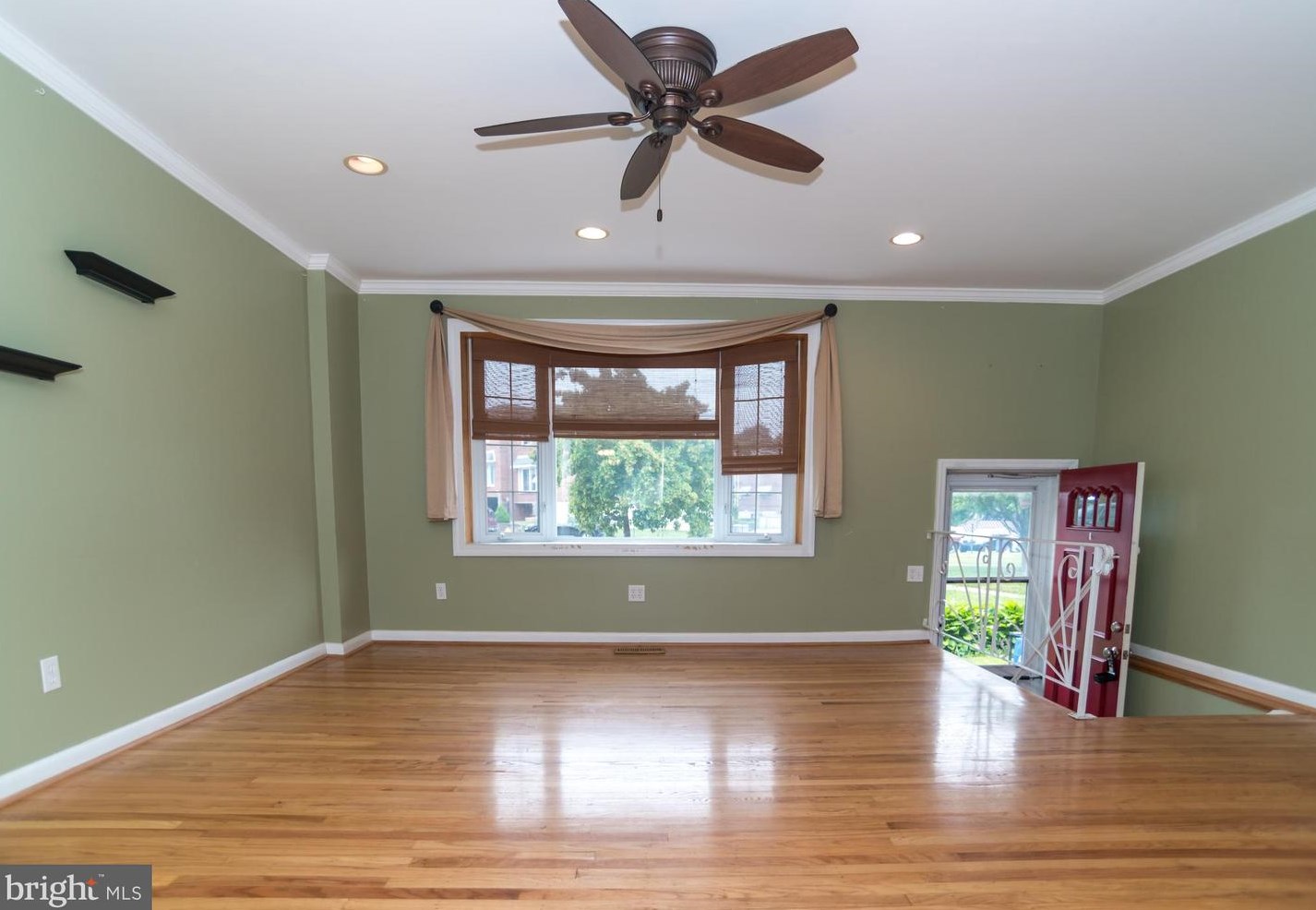 2852 Tolbut St, Philadelphia PA  19136-1021 exterior
