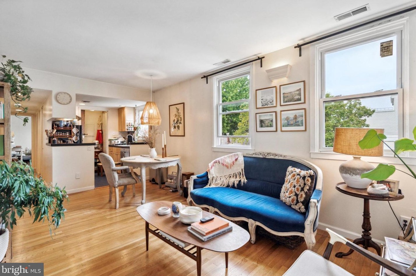 328 Queen St, Philadelphia, PA 19147-3221