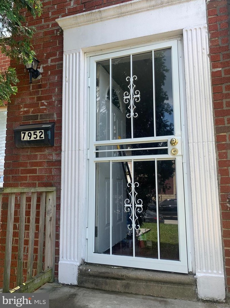 7952 Forrest Ave, Philadelphia, PA 19150-2107