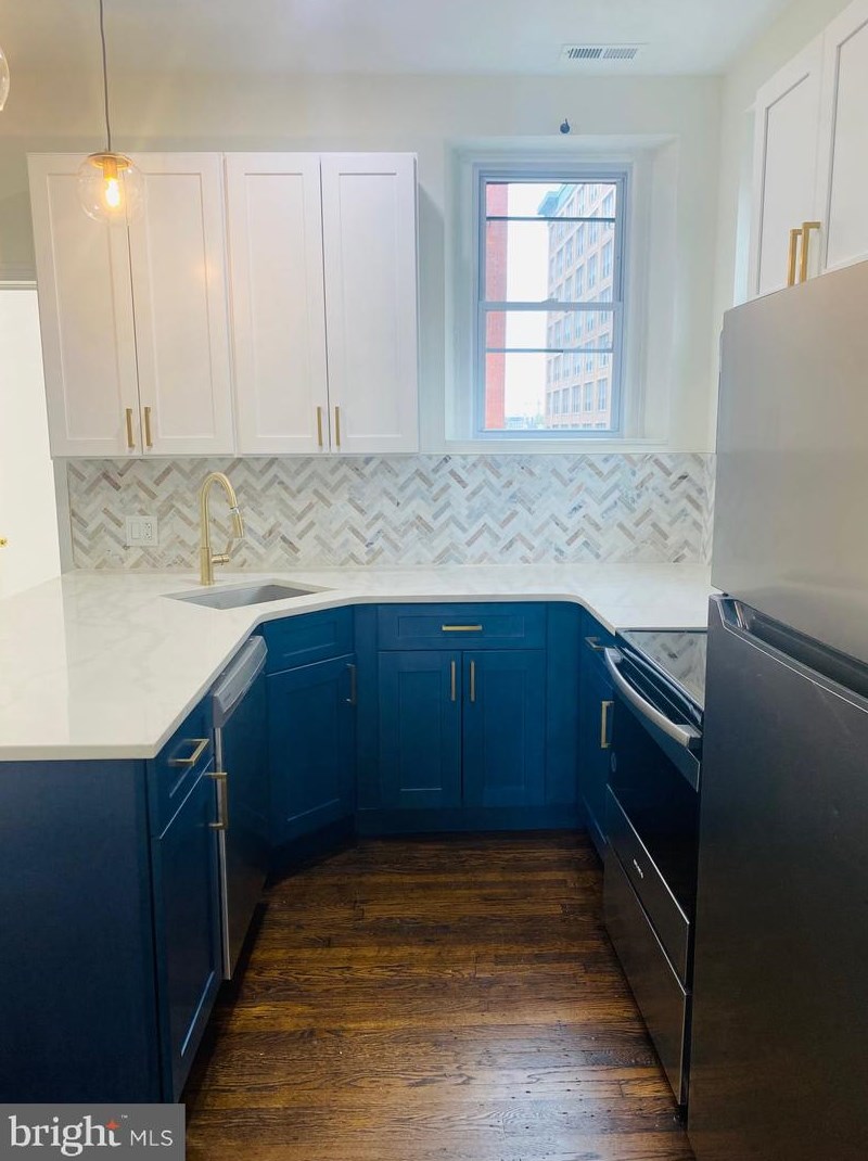 641 N 15th St Apt 1, Philadelphia, PA 19130