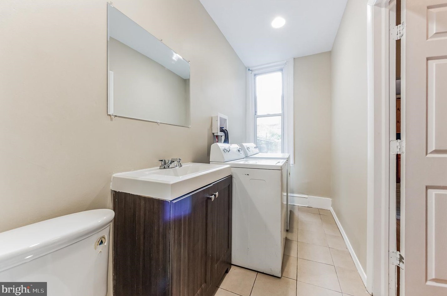 3311 Gratz St, Philadelphia PA  19140-4924 exterior