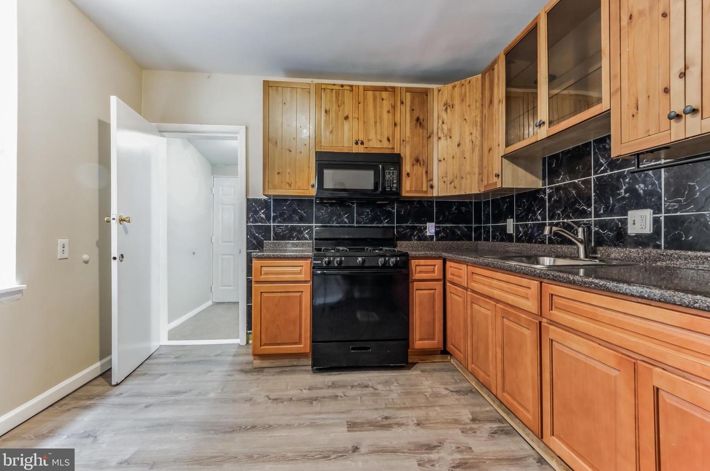 3311 Gratz St, Philadelphia PA  19140-4924 exterior