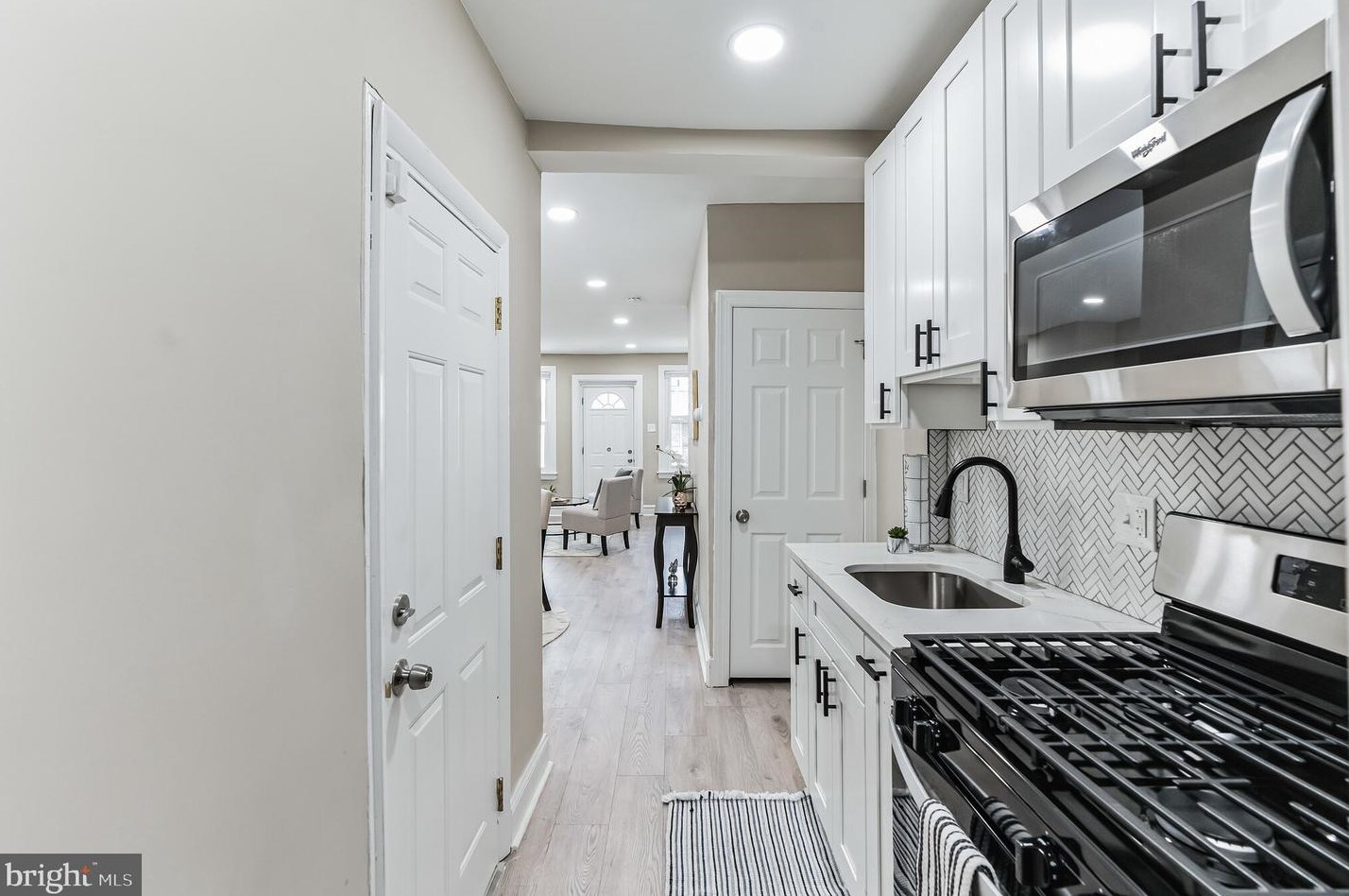 189 Tiber St, Philadelphia PA  19140-1626 exterior