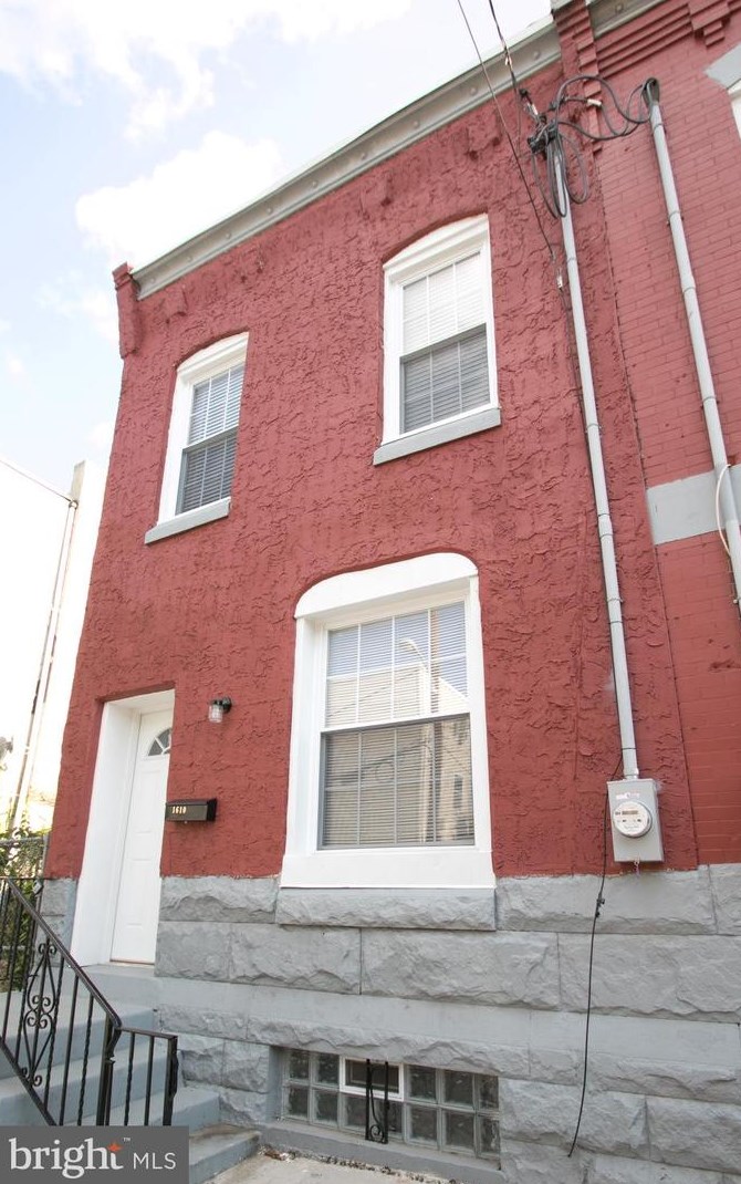 1610 Edgley St, Philadelphia PA  19121-1609 exterior