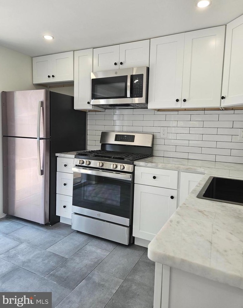 2952 Richmond St #1, Philadelphia, PA 19134