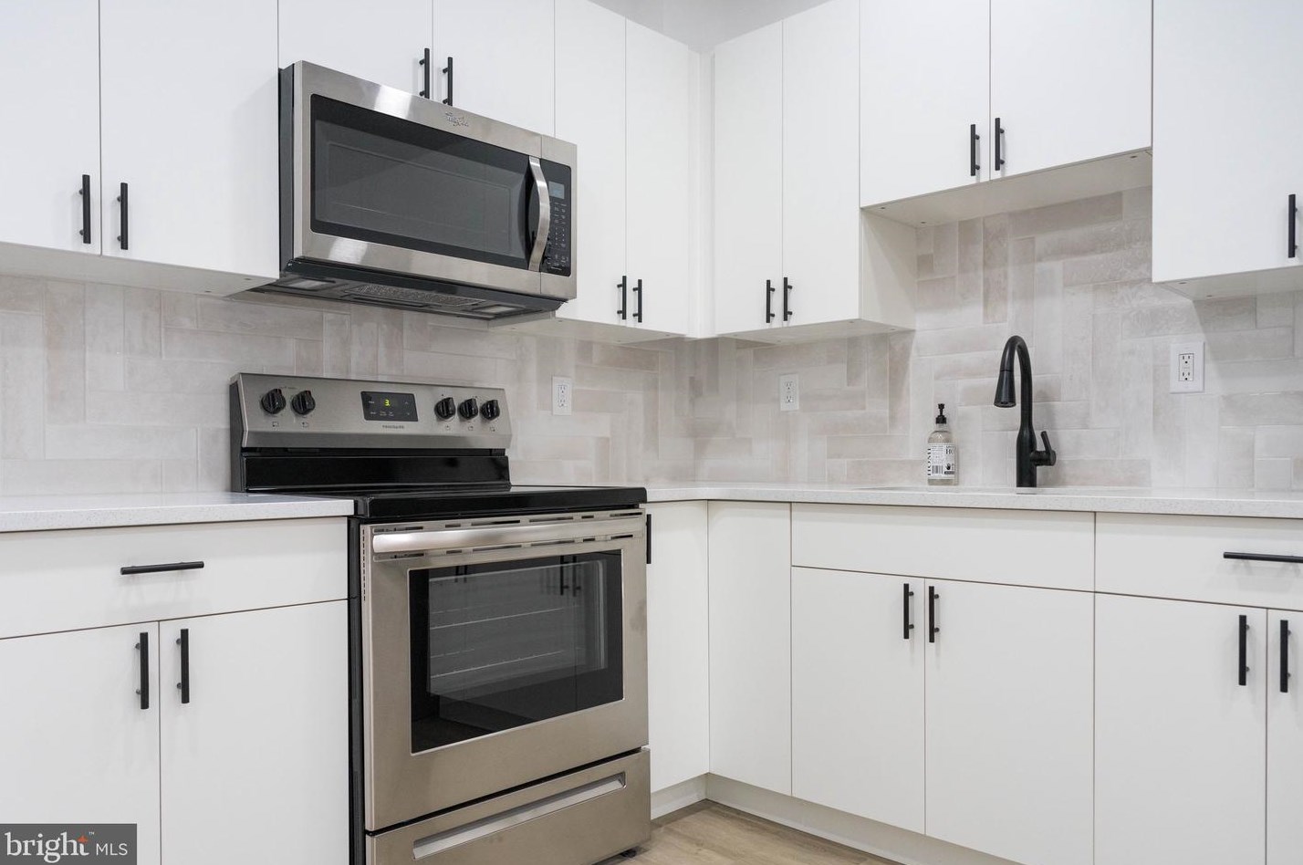 4242 Romain St, Philadelphia, PA 19124