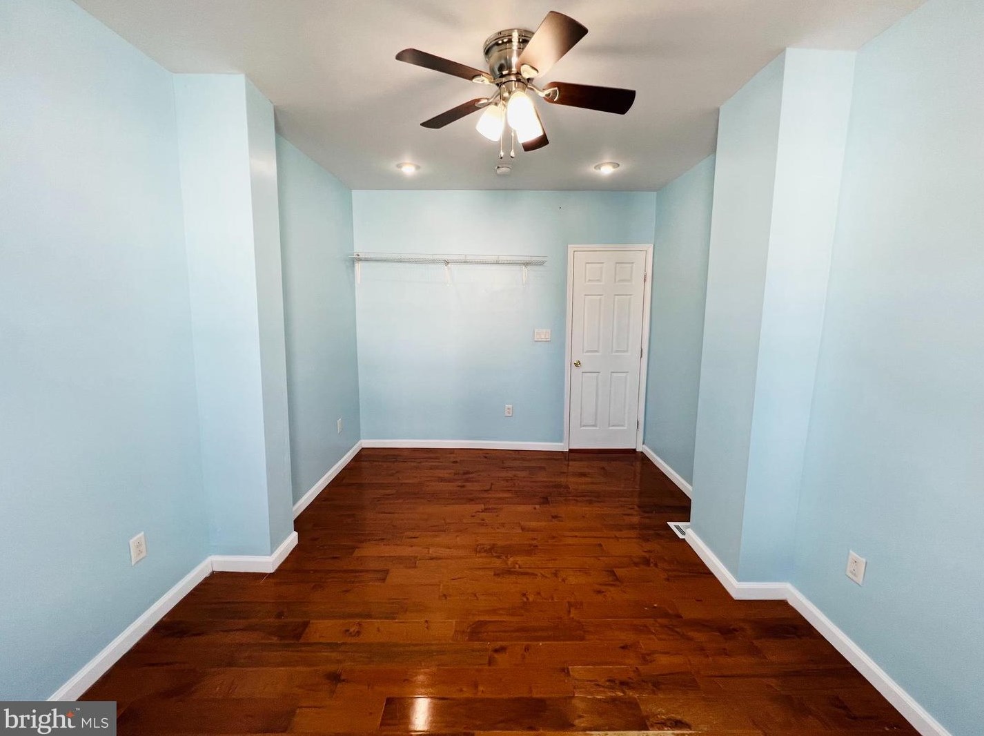 2619 7th St, Philadelphia PA 19148-4609 exterior