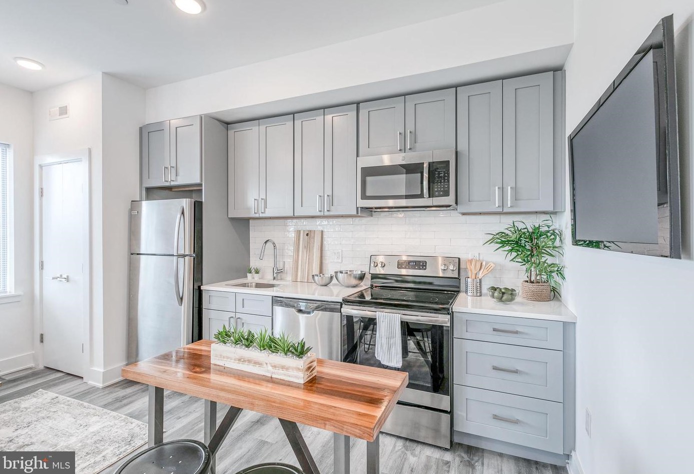 1524 South St #unit 301, Philadelphia, PA 19146