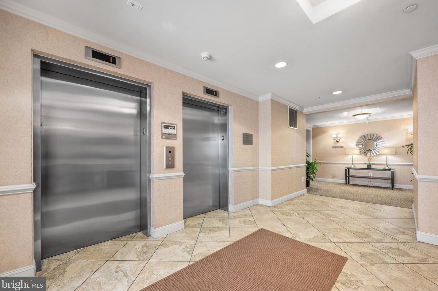 700 Commodore Court #2727, Philadelphia, PA 19146