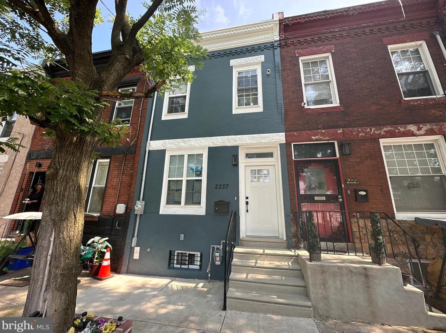 2227 Dauphin St, Philadelphia PA  19125-2501 exterior