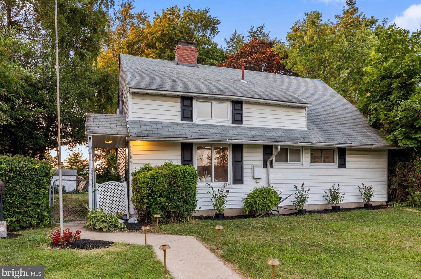 9504 Convent Ave, Philadelphia, PA 19114-3529