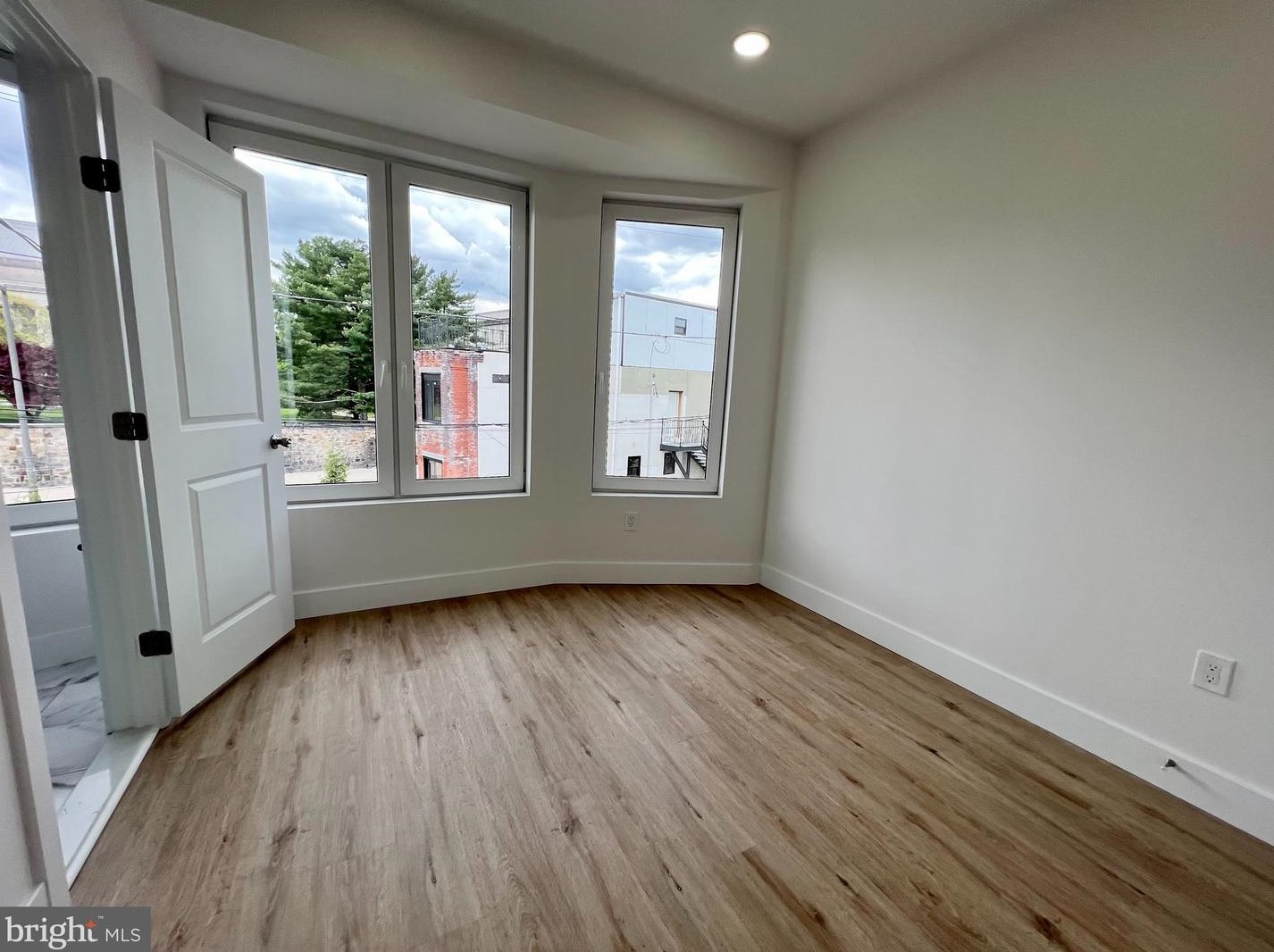 2217 W Thompson St #2, Philadelphia, PA 19121
