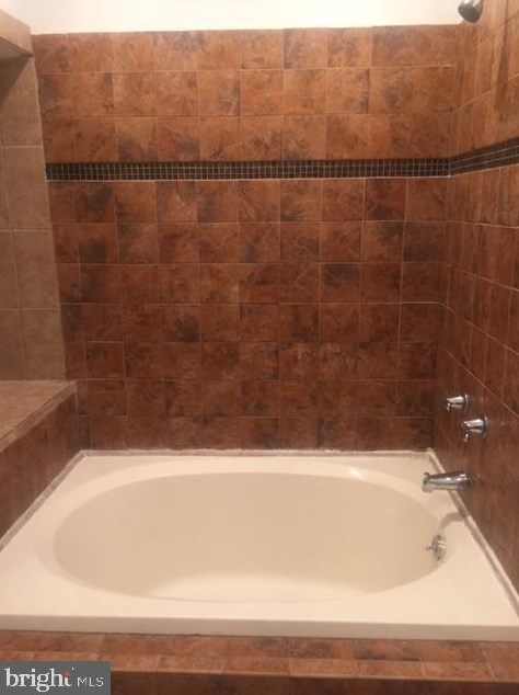 4960 N 9th St #1f, Philadelphia, PA 19141