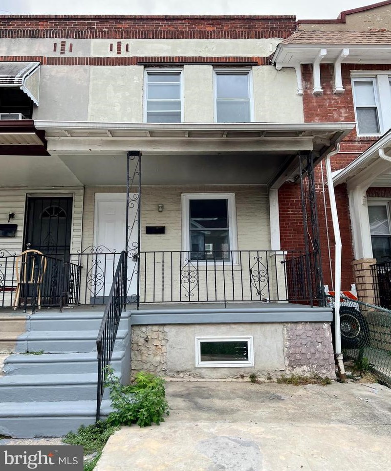 2651 S Lloyd St, Philadelphia, PA 19153