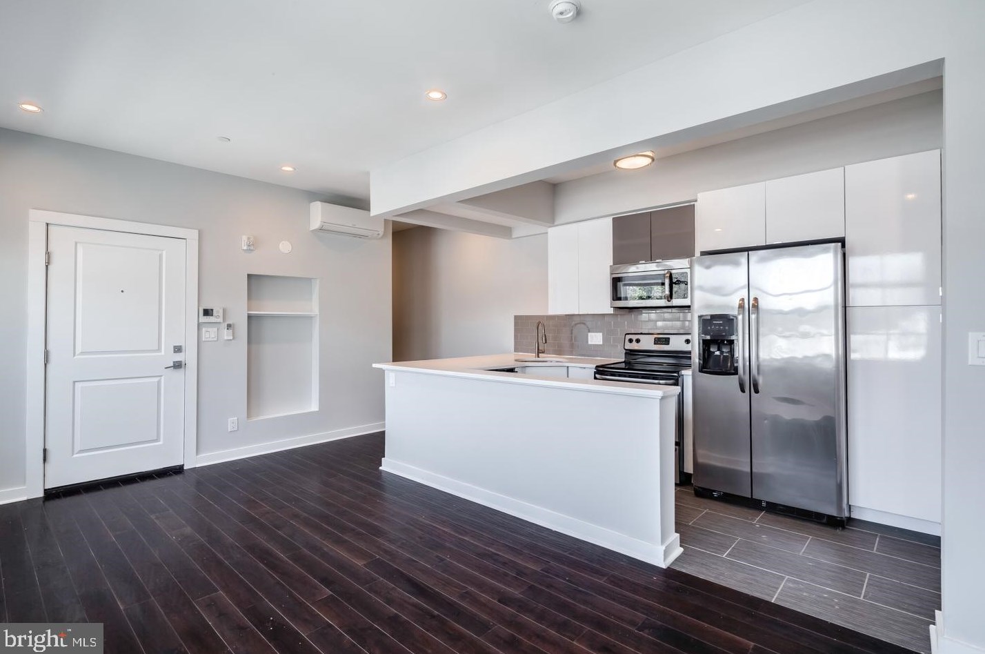 17 S 44th St #3, Philadelphia, PA 19104
