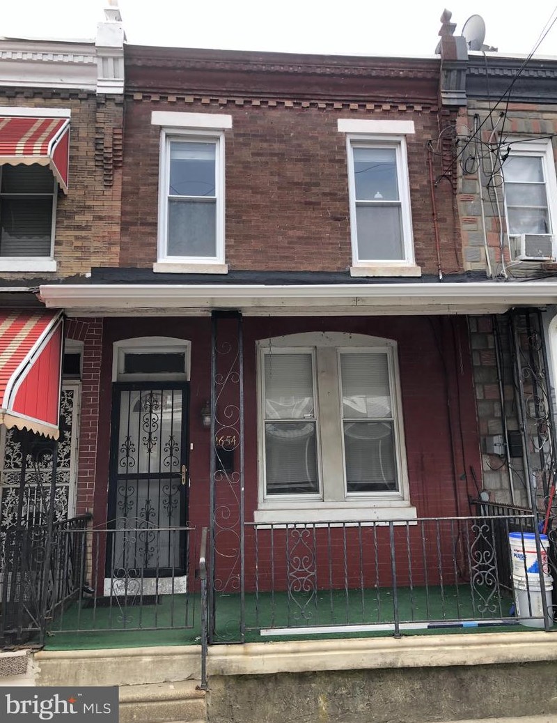2654 Deacon St, Philadelphia, PA 19129-1102