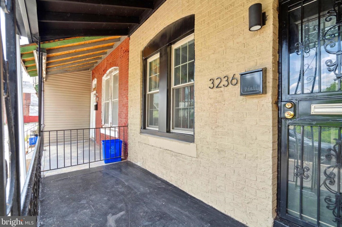 3236 Woodstock St, Philadelphia, PA 19140-4840