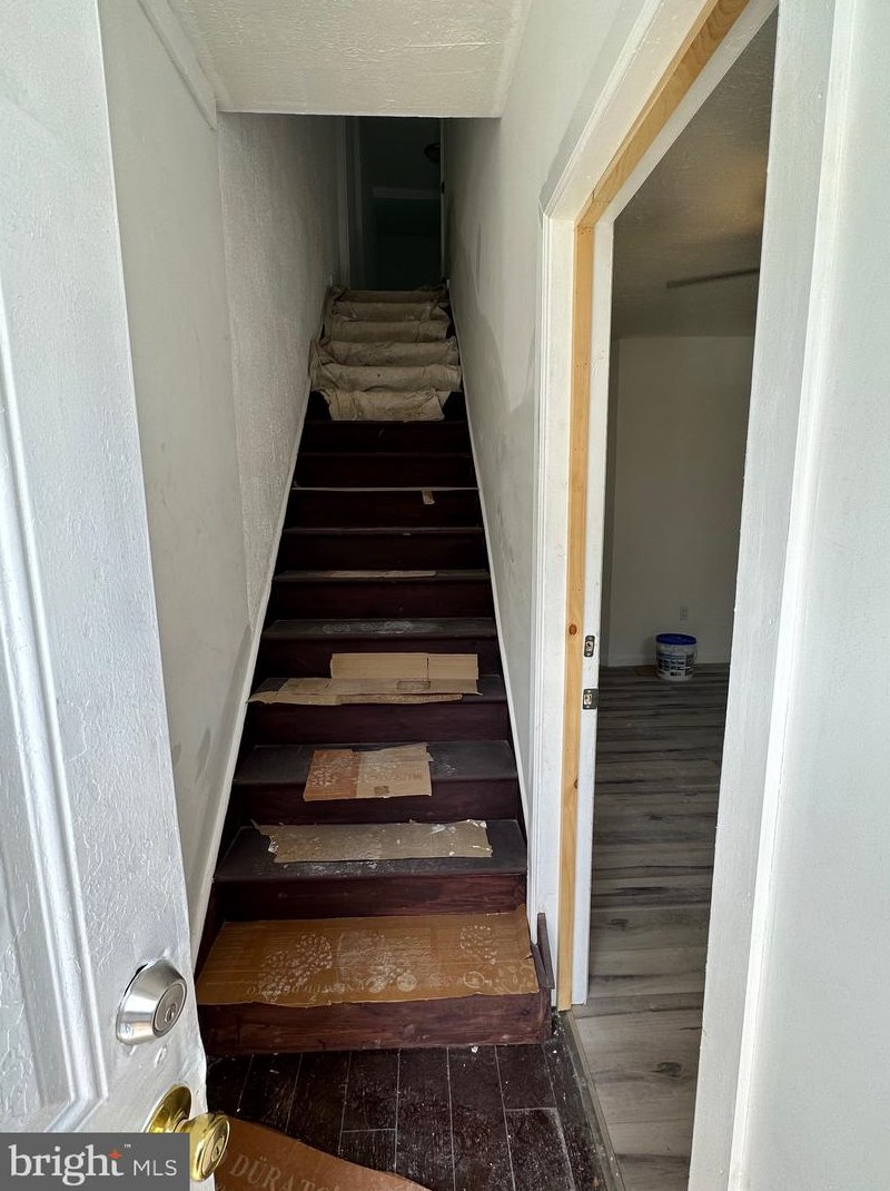 2914 Ella St, Philadelphia, PA 19134-2820