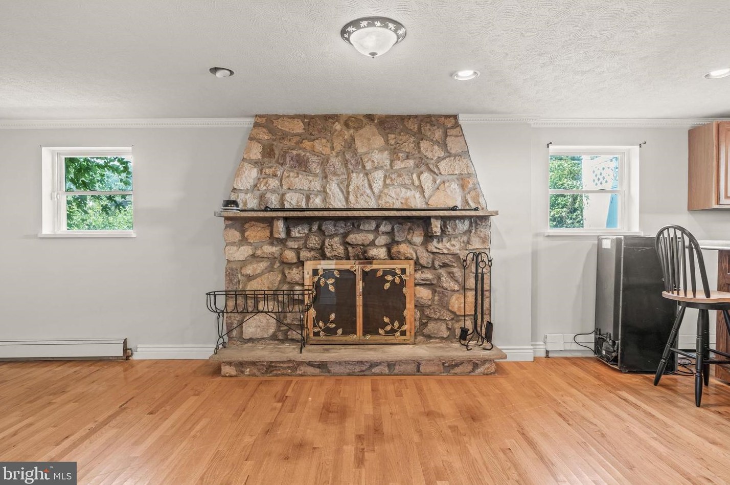 9016 Cargill Ln, Philadelphia PA 19115-4004 exterior