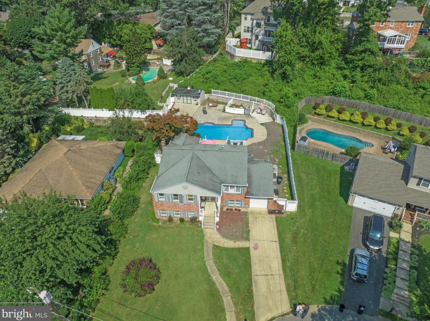 9016 Cargill Ln, Philadelphia, PA 19115-4021