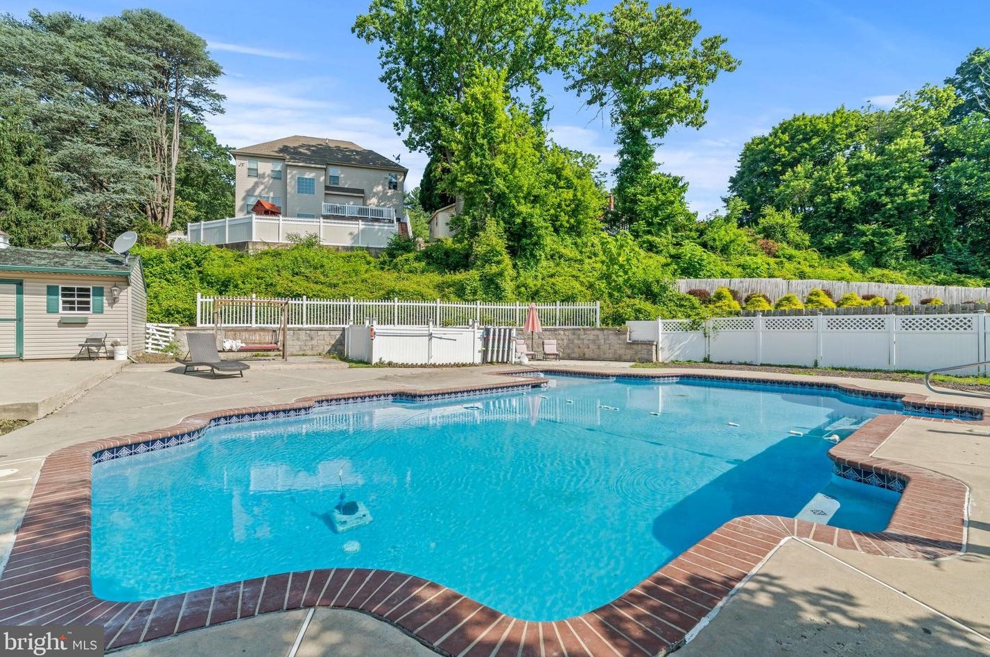 9016 Cargill Ln, Philadelphia PA 19115-4004 exterior