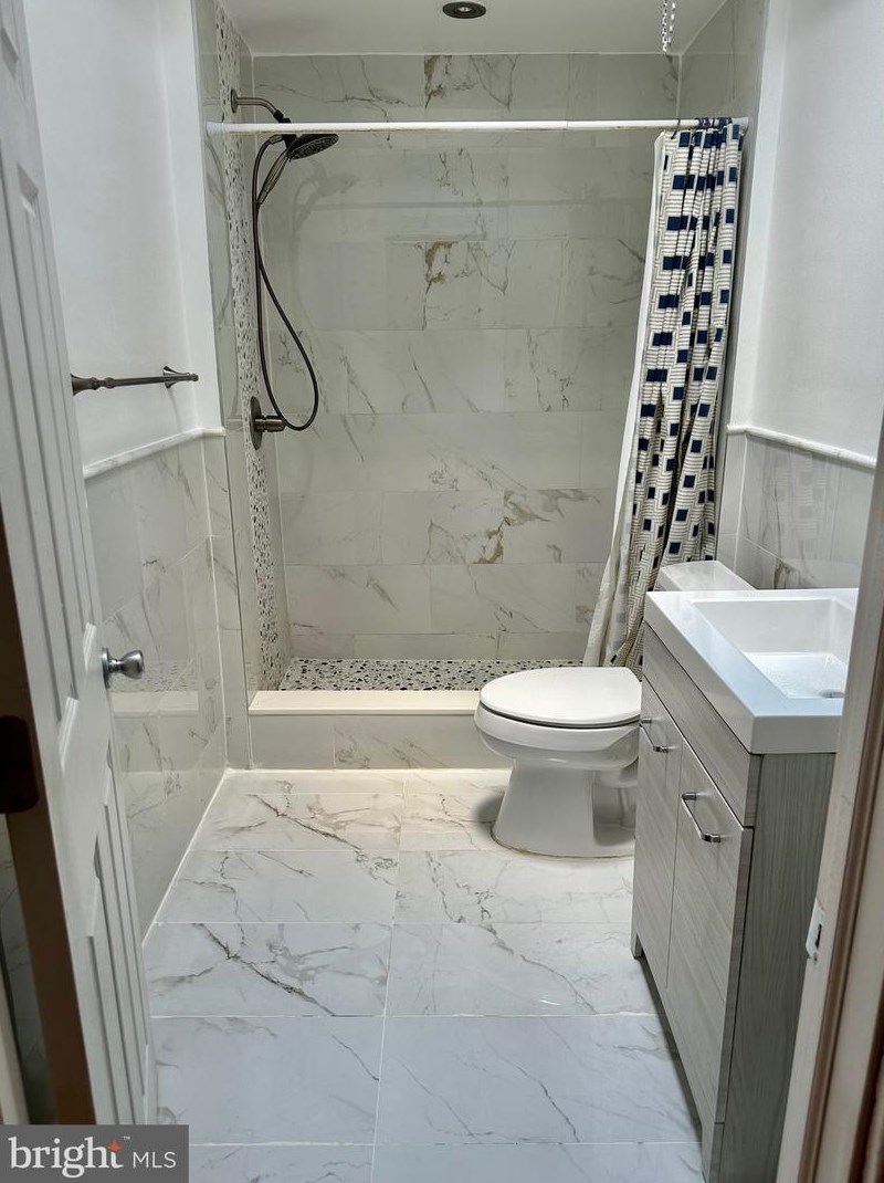 5263 Pennway St, Philadelphia PA 19124-3001 exterior