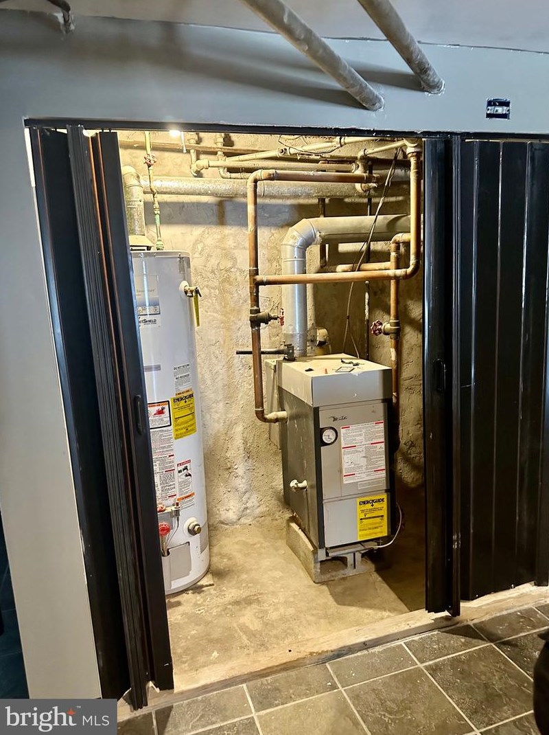 5263 Pennway St, Philadelphia PA 19124-3001 exterior