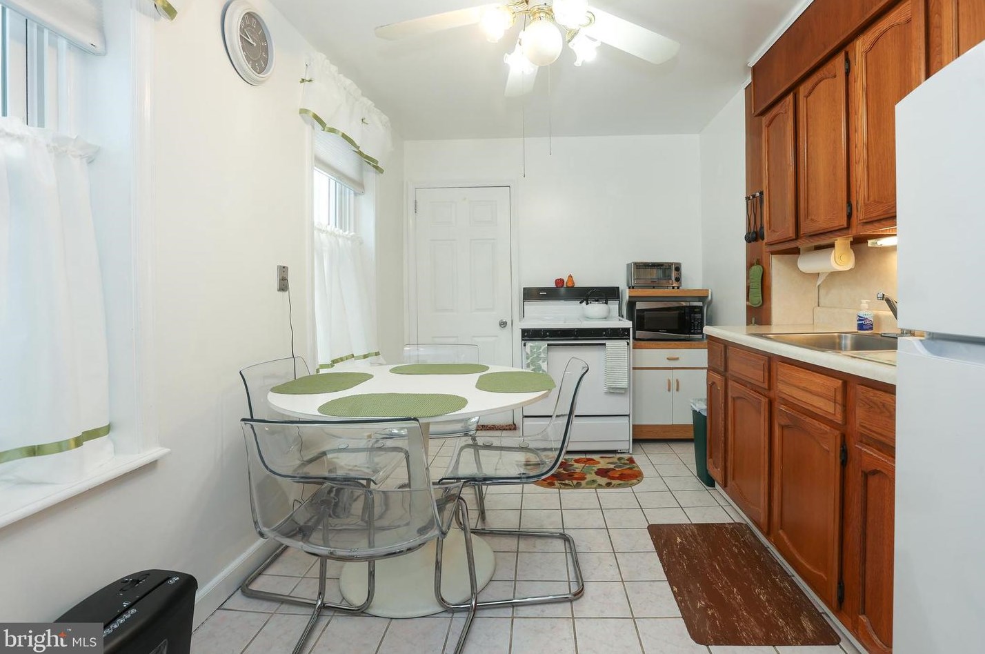 5715 Baynton St, Philadelphia PA 19144-1849 exterior