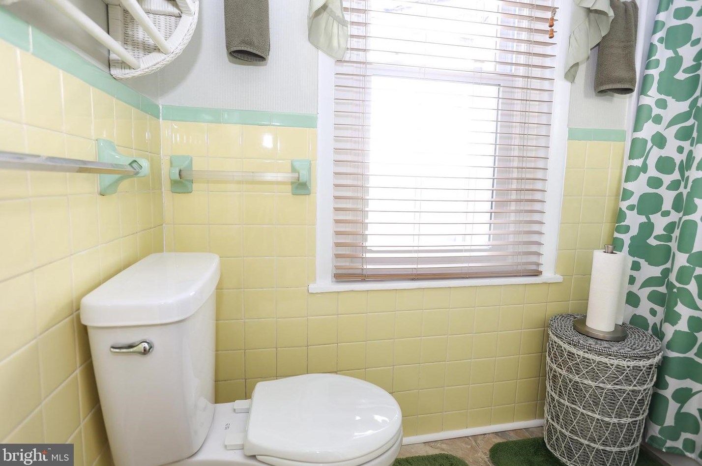 5715 Baynton St, Philadelphia PA 19144-1849 exterior