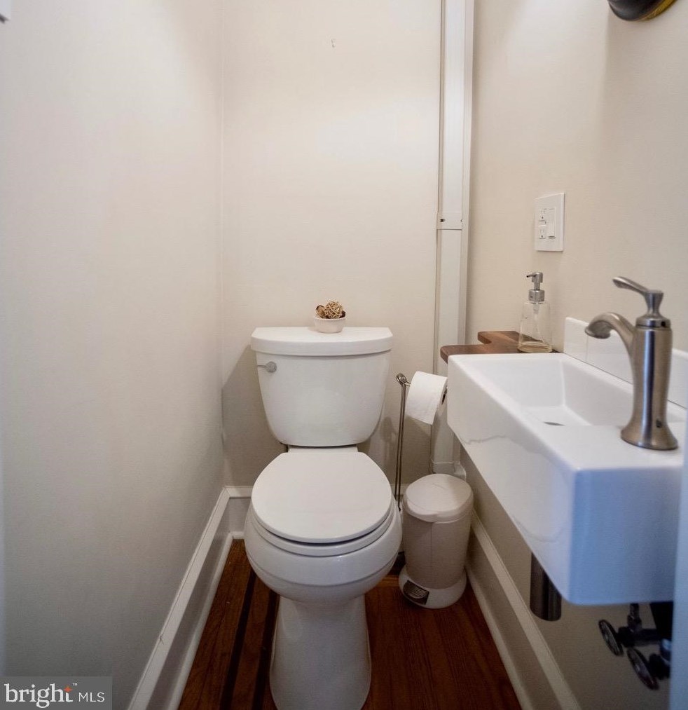 1115 Wolf St, Philadelphia PA 19148-3022 exterior