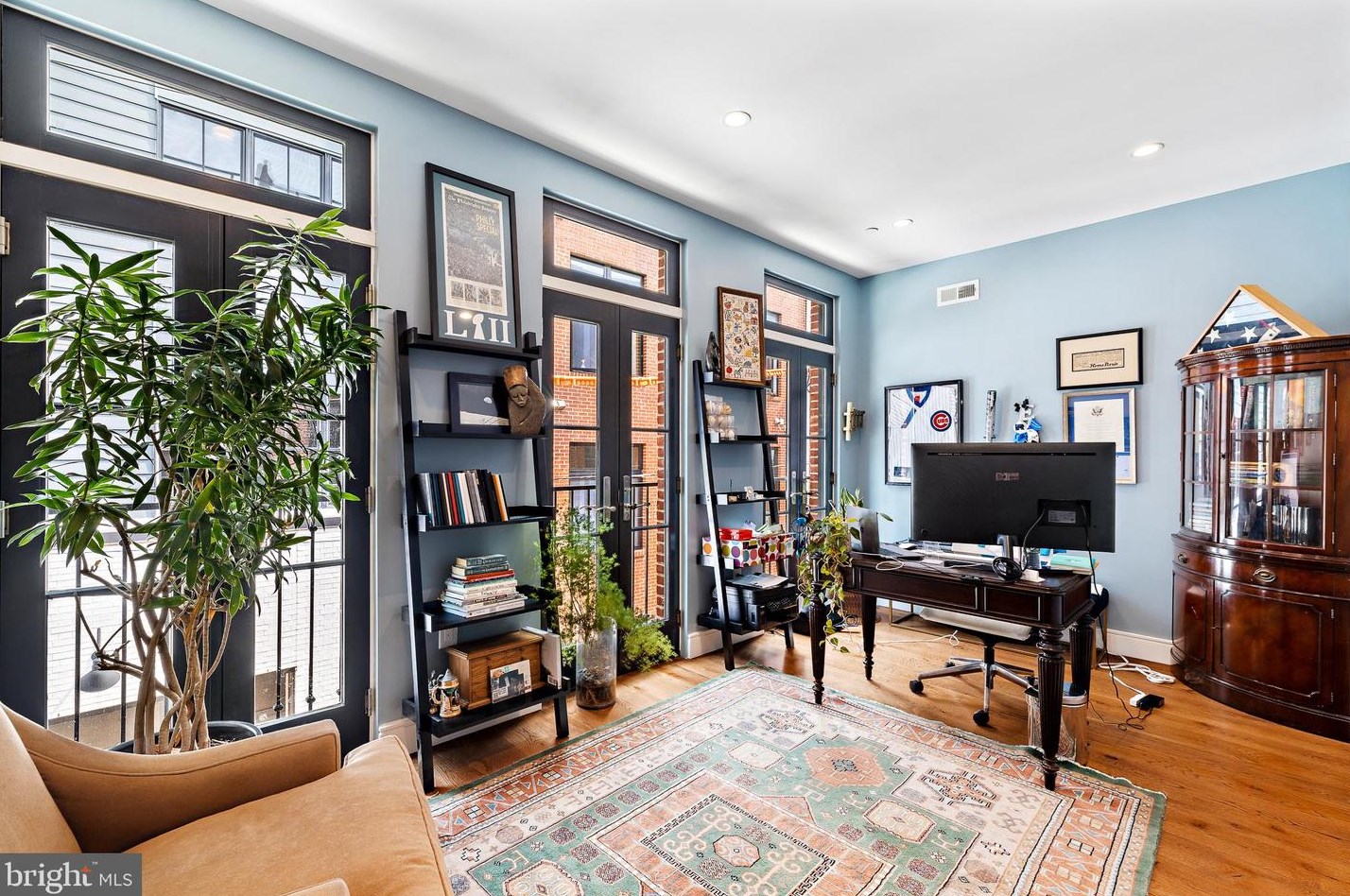 1714 Melon St, Philadelphia PA 19130-3303 exterior