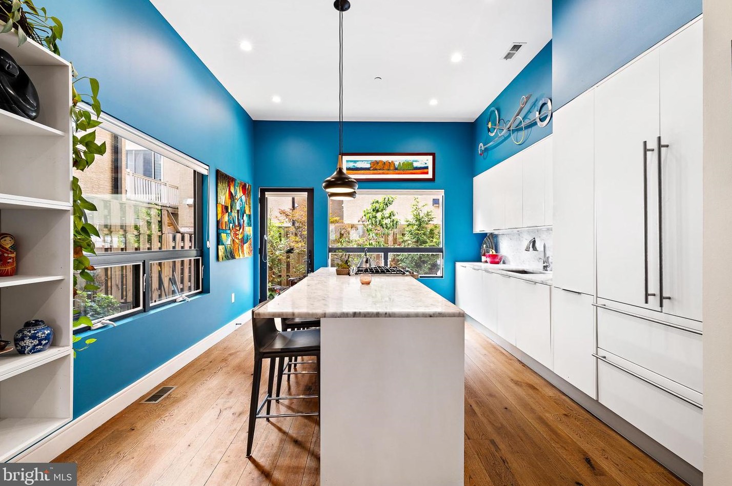 1714 Melon St, Philadelphia PA 19130-3303 exterior