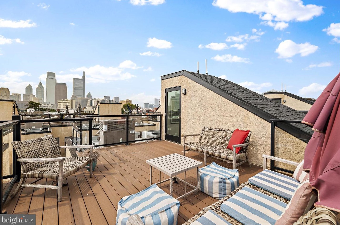 1714 Melon St, Philadelphia PA 19130-3303 exterior