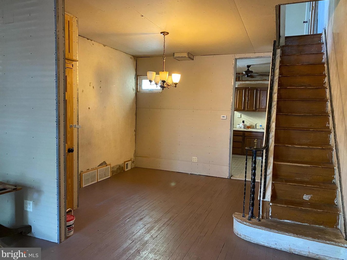 2609 Beulah St, Philadelphia, PA 19148-4514