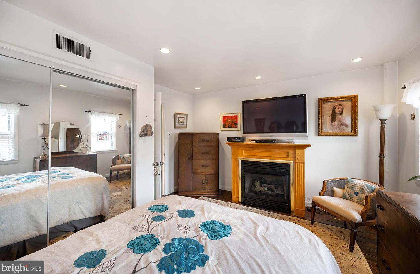 1123 Rodman St, Philadelphia PA 19146-1359 exterior