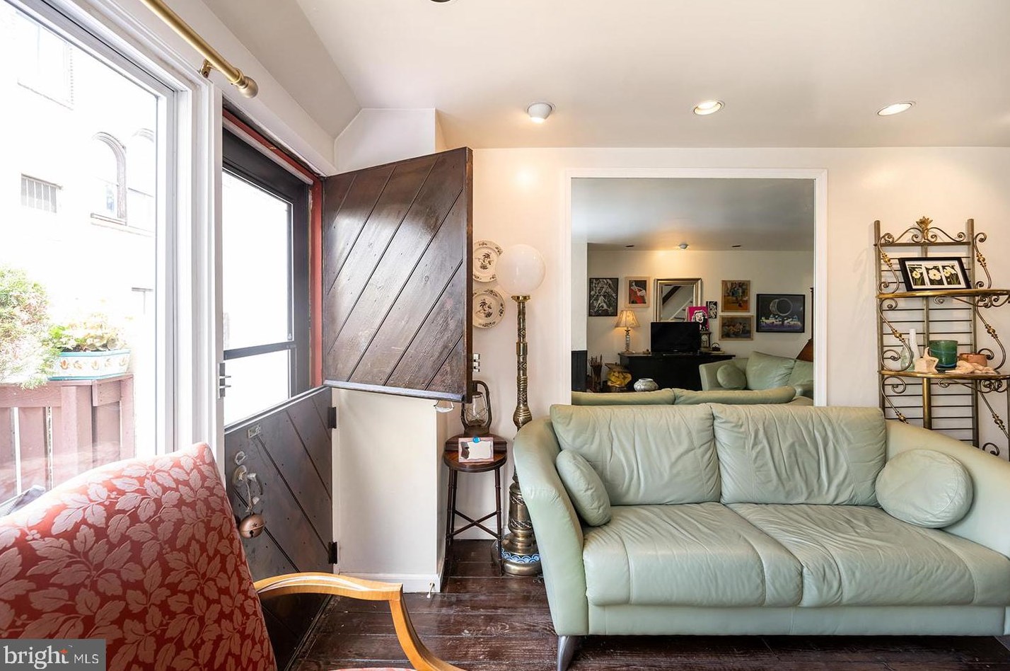 1123 Rodman St, Philadelphia PA 19146-1359 exterior