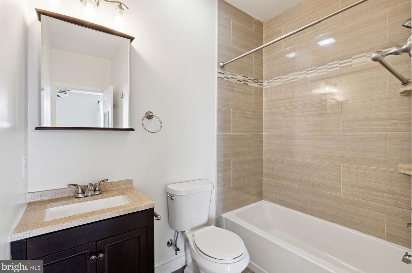 538 Mifflin St, Philadelphia PA  19148-1825 exterior