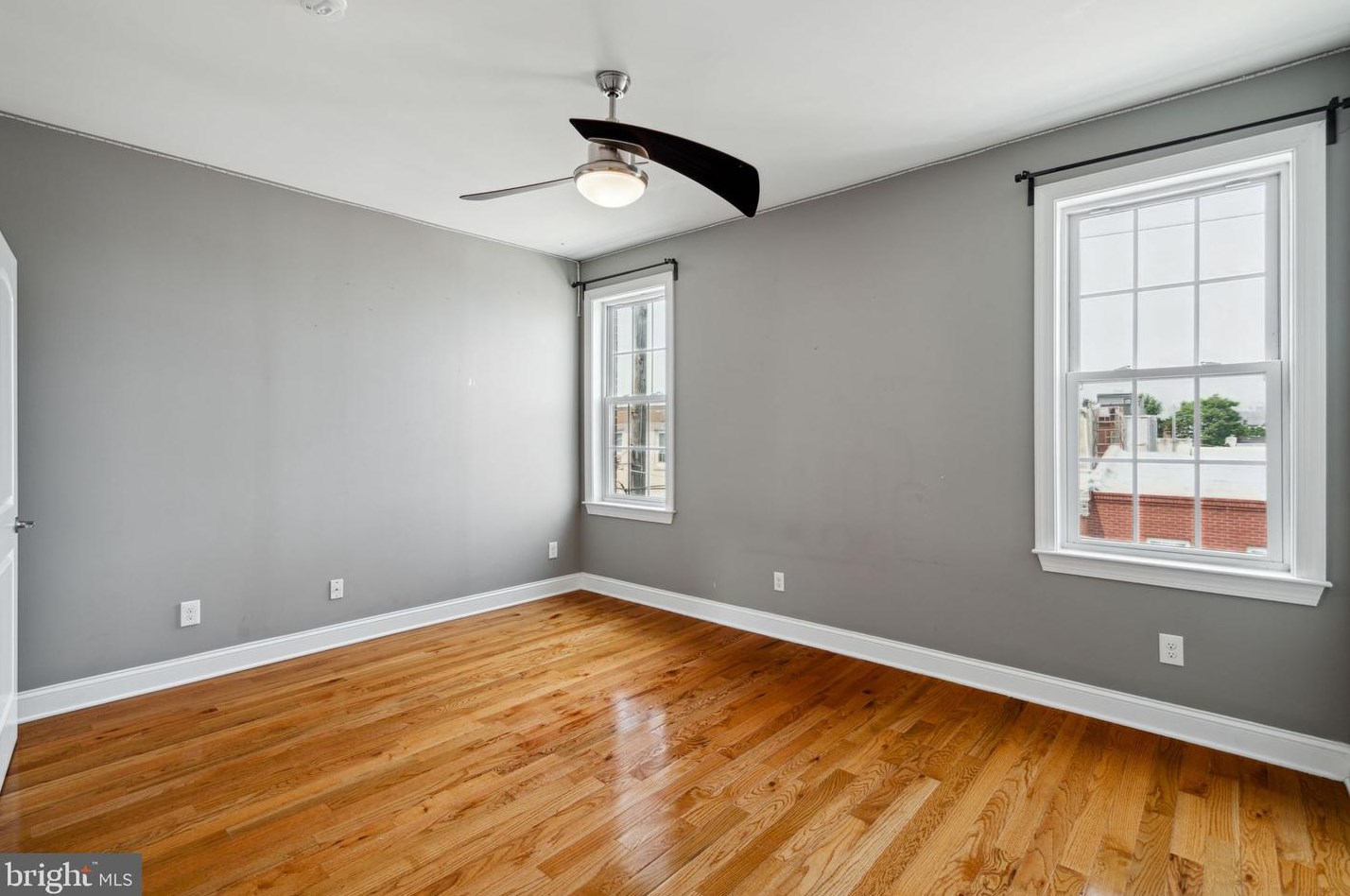 538 Mifflin St, Philadelphia PA  19148-1825 exterior