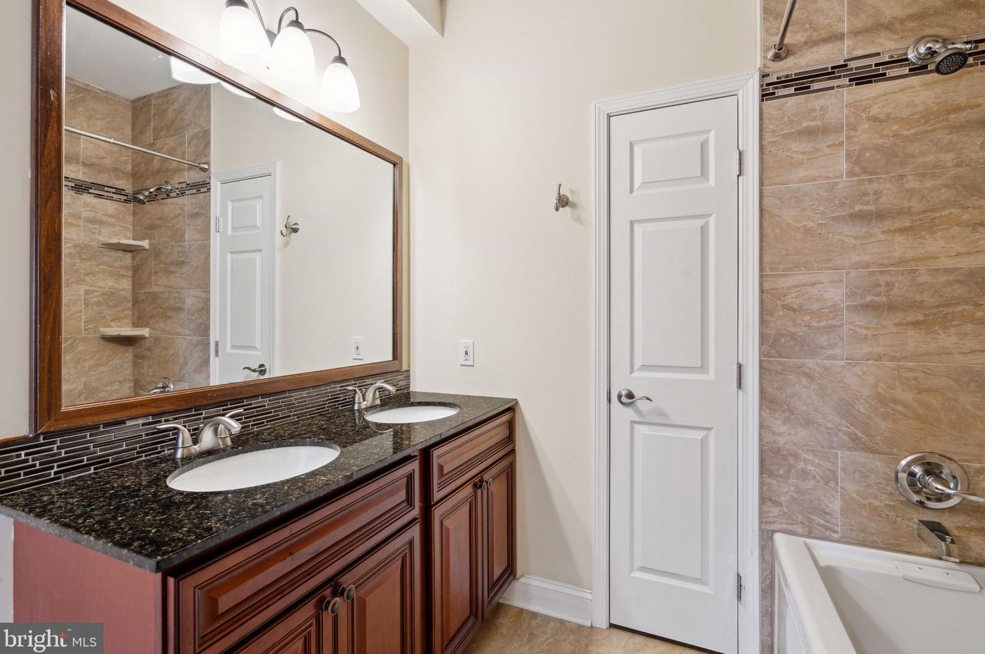 538 Mifflin St, Philadelphia PA  19148-1825 exterior