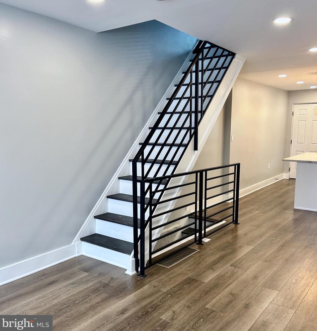 921 Sigel St, Philadelphia PA  19148-1620 exterior