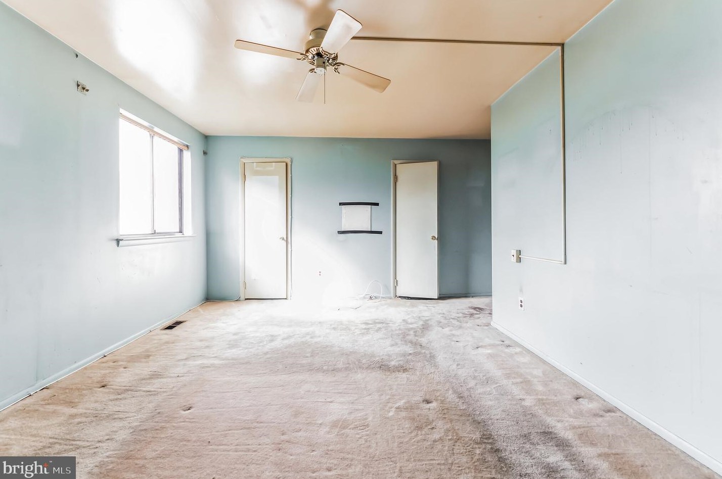 9123 Diplomat Pl, Philadelphia, PA 19115-4638