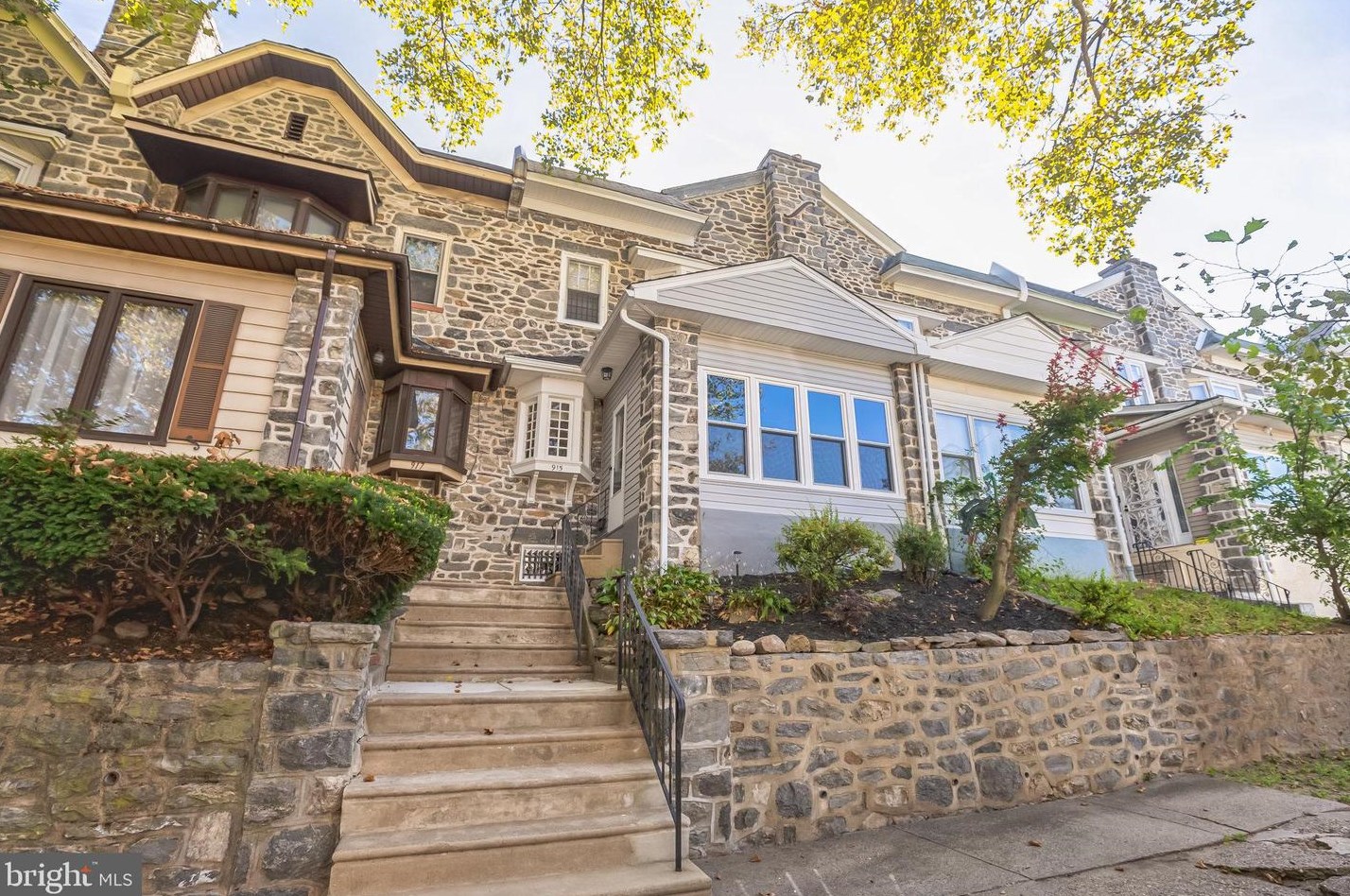 915 65th St, Philadelphia, PA 19151-3306