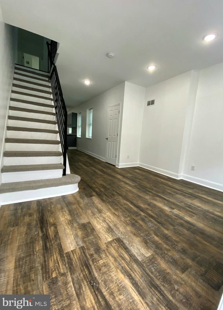 2108 E Stella St, Philadelphia, PA 19134