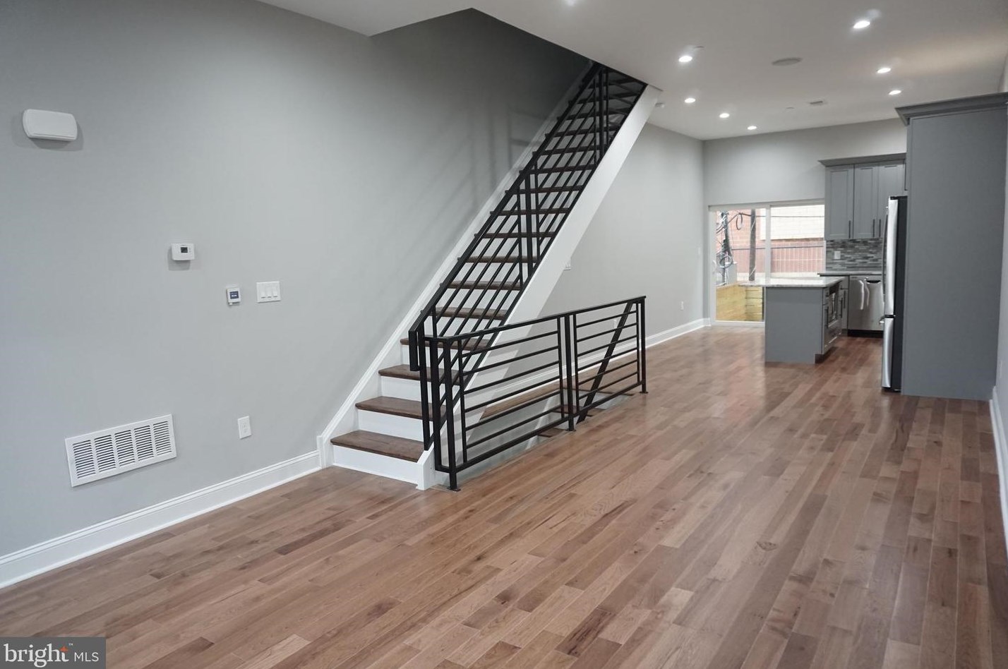 510 Winton St, Philadelphia, PA 19148