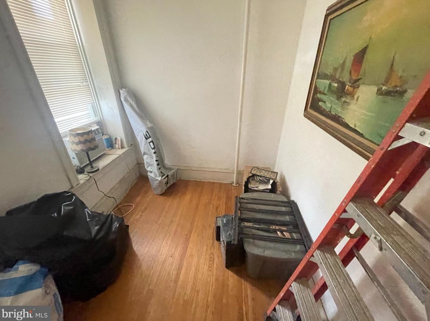 443 Walnut Ln, Philadelphia PA  19144-1054 exterior