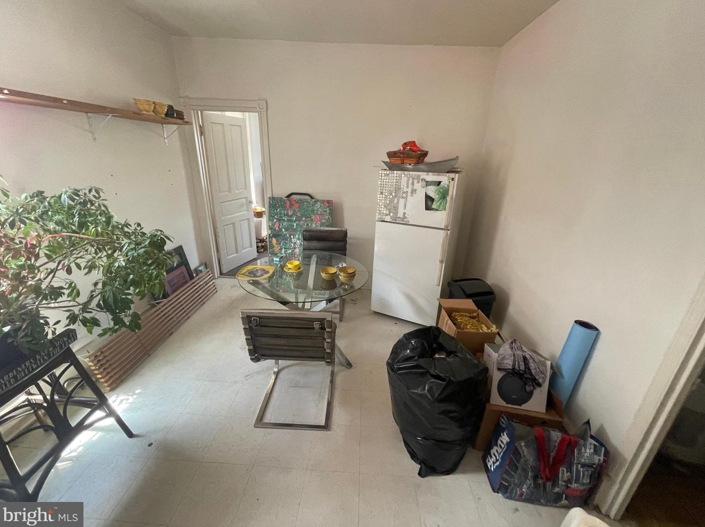 443 Walnut Ln, Philadelphia PA  19144-1054 exterior