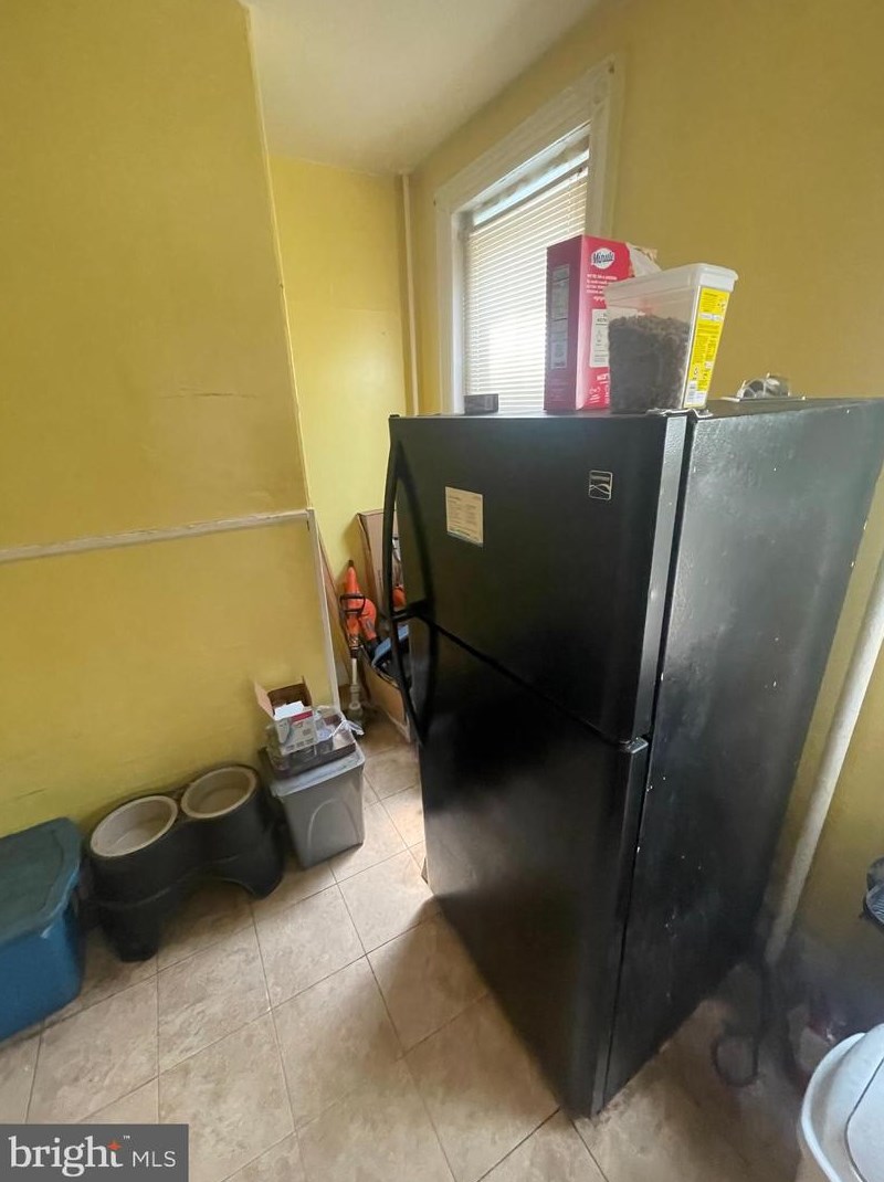 443 Walnut Ln, Philadelphia PA  19144-1054 exterior